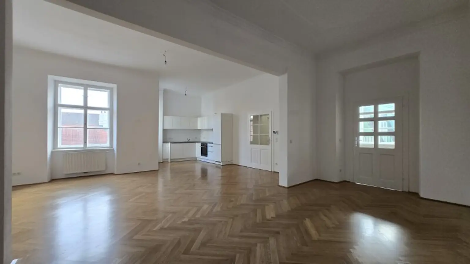 Super zentrale Innenstadtlage - ! ! ! 4.STOCK OHNE LIFT ! ! ! - Top-Zustand und ruhige Innenhofausrichtung