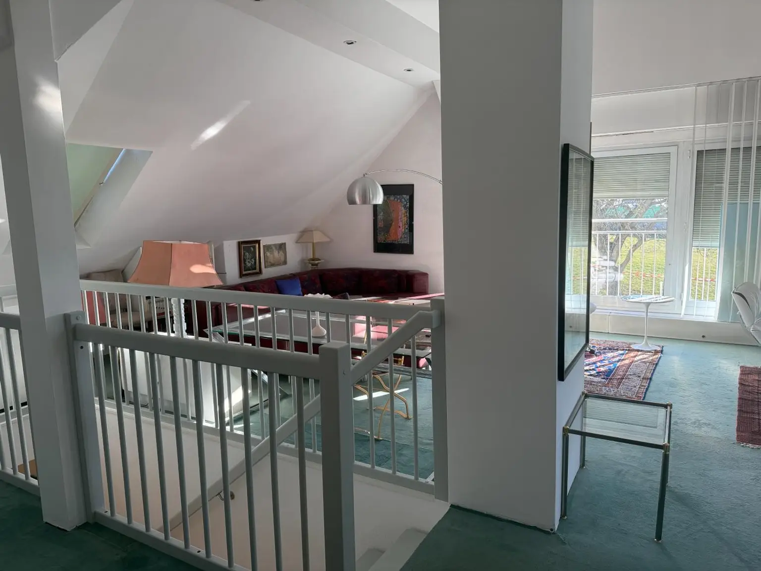 OG offener Raum mit Blick in den Garen