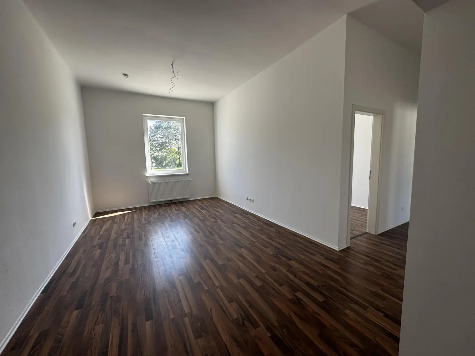 Perfektes Anlageobjekt mit 4 Wohneinheiten + 370 m² Garten in Wr. Neustadt! ausgezeichnete Vermietbarkeit!