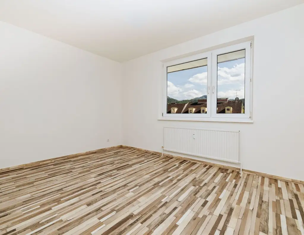 PROVISIONFREI I DIREKT AN DER MUR I ABSOLUTE RUHELAGE I PROVISIONSFREI I EINBAUKÜCHE I LOGGIA I ZENTRAL I AB SOFORT I PROJEKT WOHNEN I