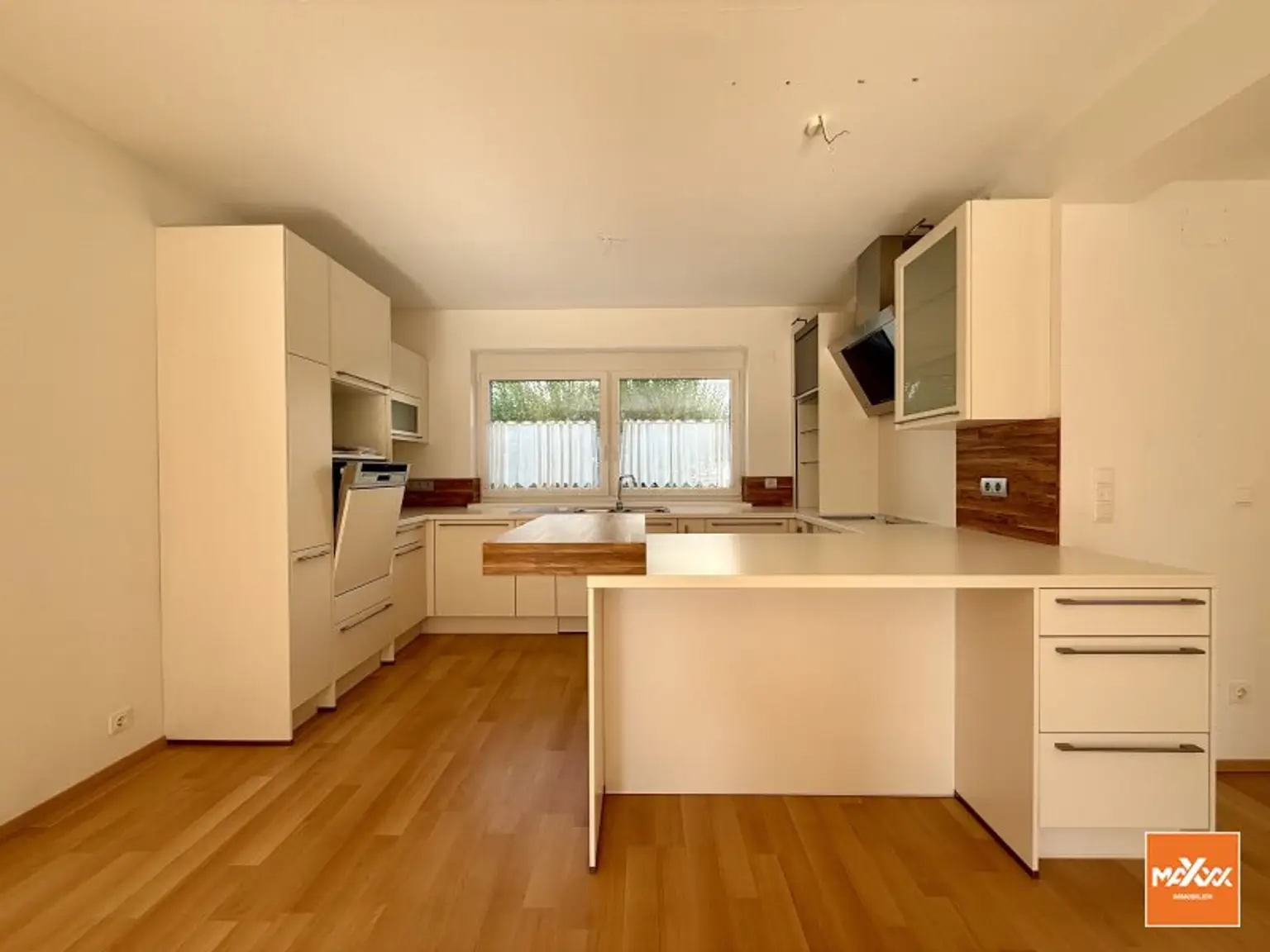 Familienfreundliche Doppelhaushälfte mit Garten, Balkon und Dachterrasse in Eisenstadt!