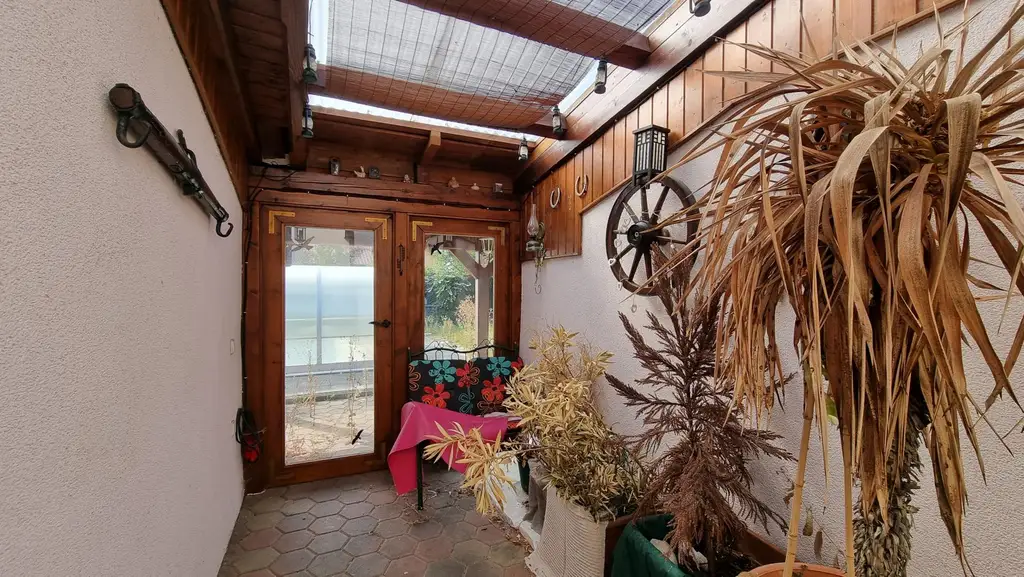 Gepflegtes Einfamilienhaus mit Pool und Garten in St. Georgen
