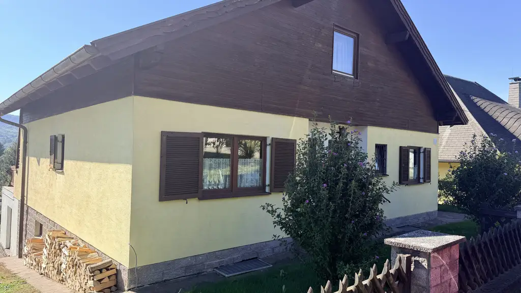 Großzügiges 4-Zimmer-Einfamilienhaus mit Terrasse und Garage in Ruhelage von Neulengbach mit Fernsicht!