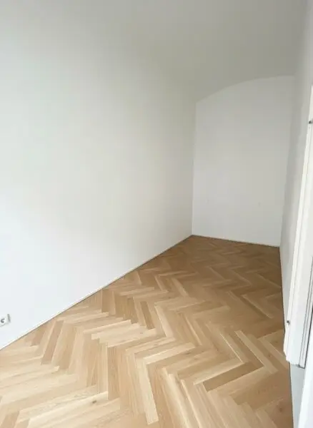 Ihr neues Zuhause im 2. Bezirk mit Balkon: Altbaucharakter trifft modernen Erstbezug, unweit des Augartens.