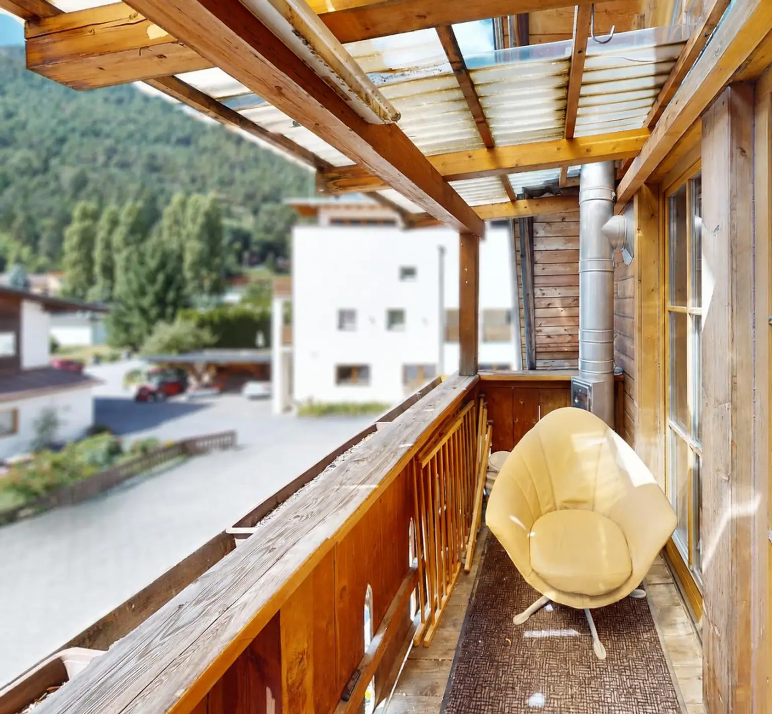 Pfunds - Wohnung - UG Balkon
