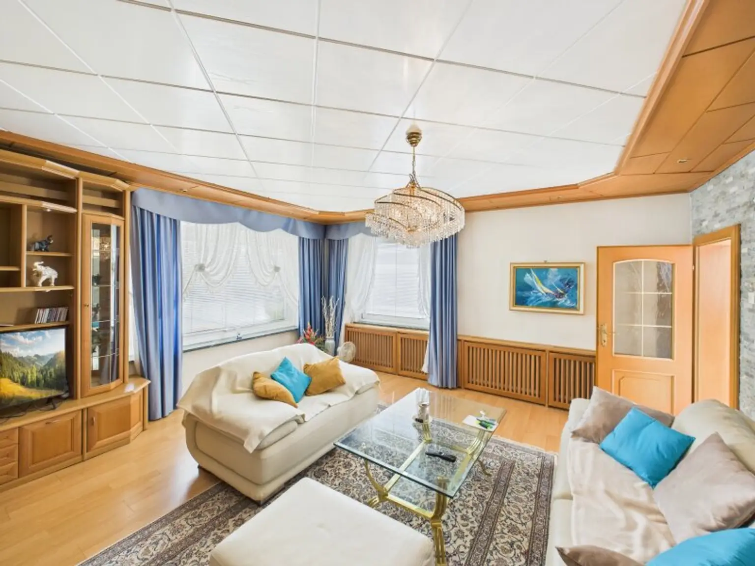 Traumhaus in Ternitz: 5 Zimmer, Garten, Pool & Garagen für nur 299.000 €!