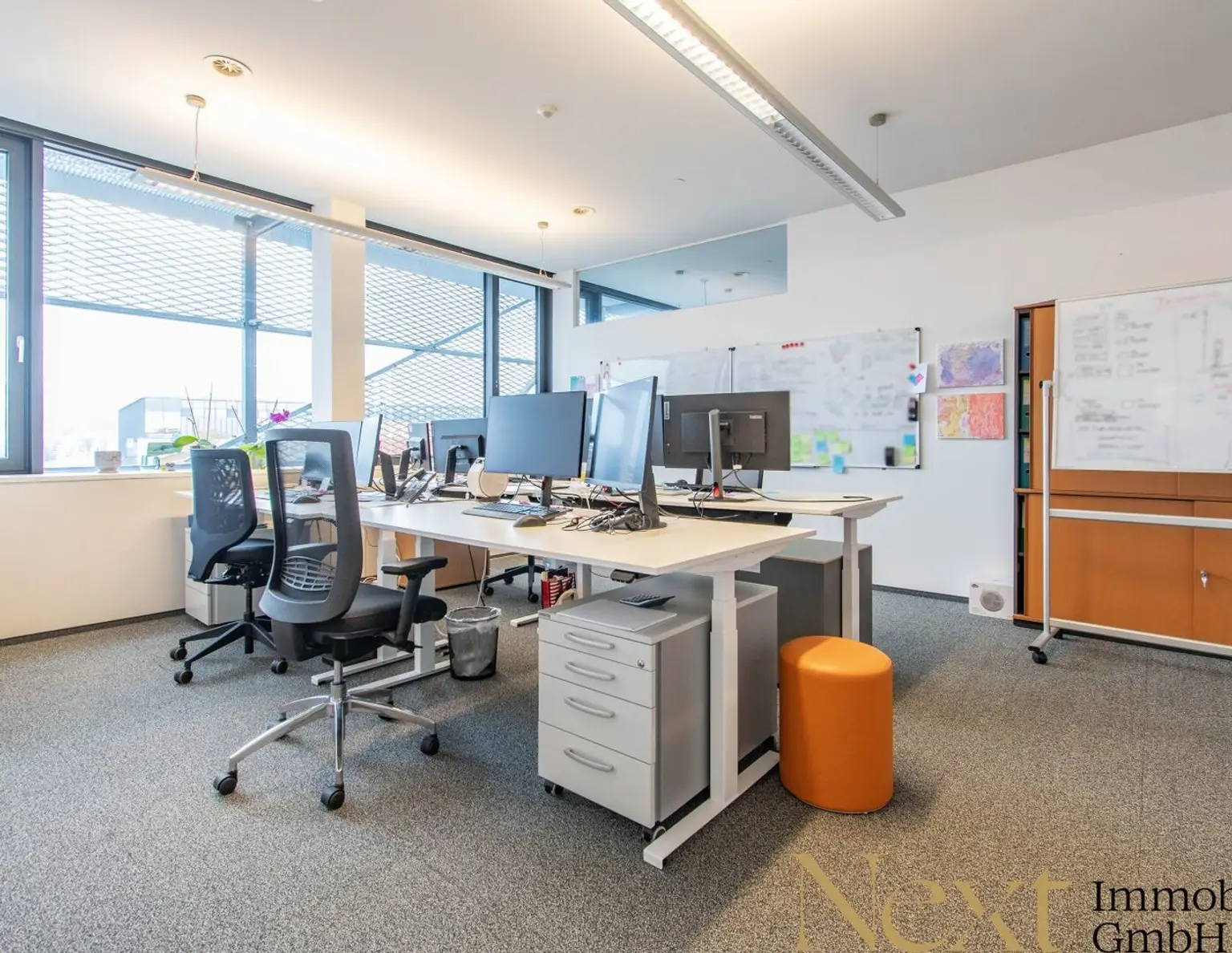 Großzügige Bürofläche mit zwei Dachterrassen im ETECH-Center Linz zu vermieten!