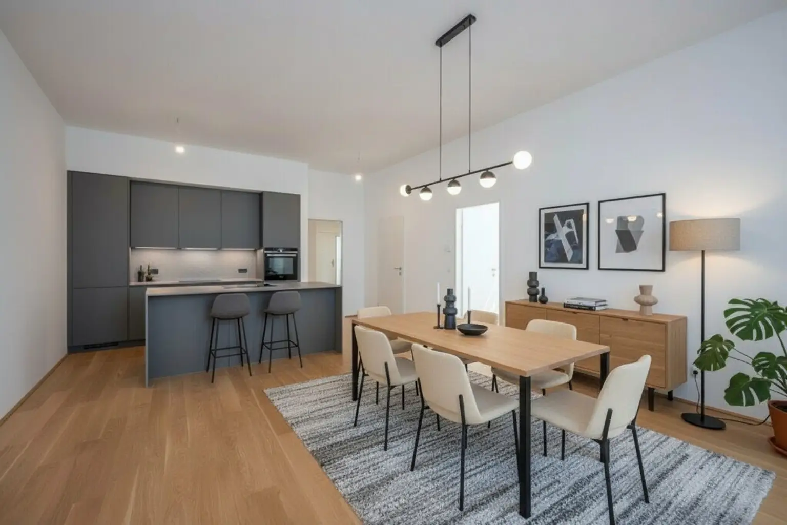 Küche mit Ess-/Wohnbereich