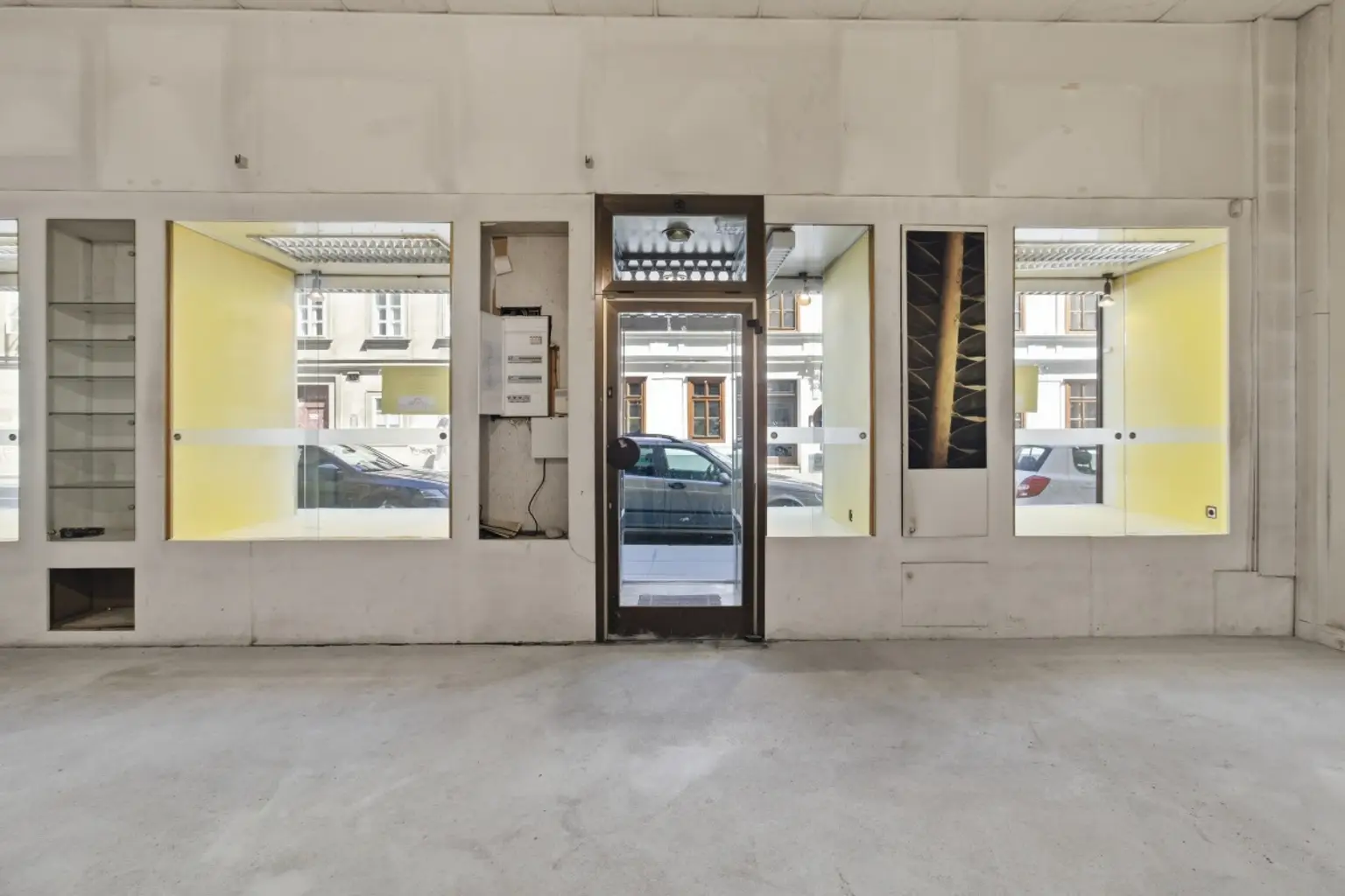 IMG_8624 | LOKAL mit Auslagefront – Sichtbarkeit garantiert - 1070 WIEN | Prima Service Immobilien