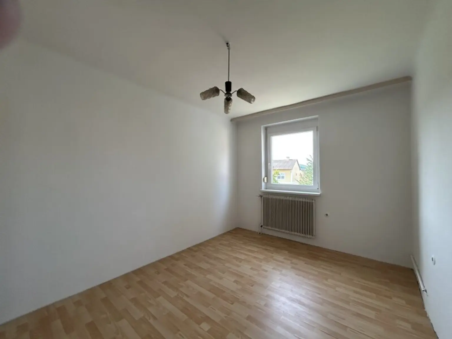 + Gepflegte Liegenschaft mit unzähligen Möglichkeiten, in Pilgersdorf zu verkaufen! +