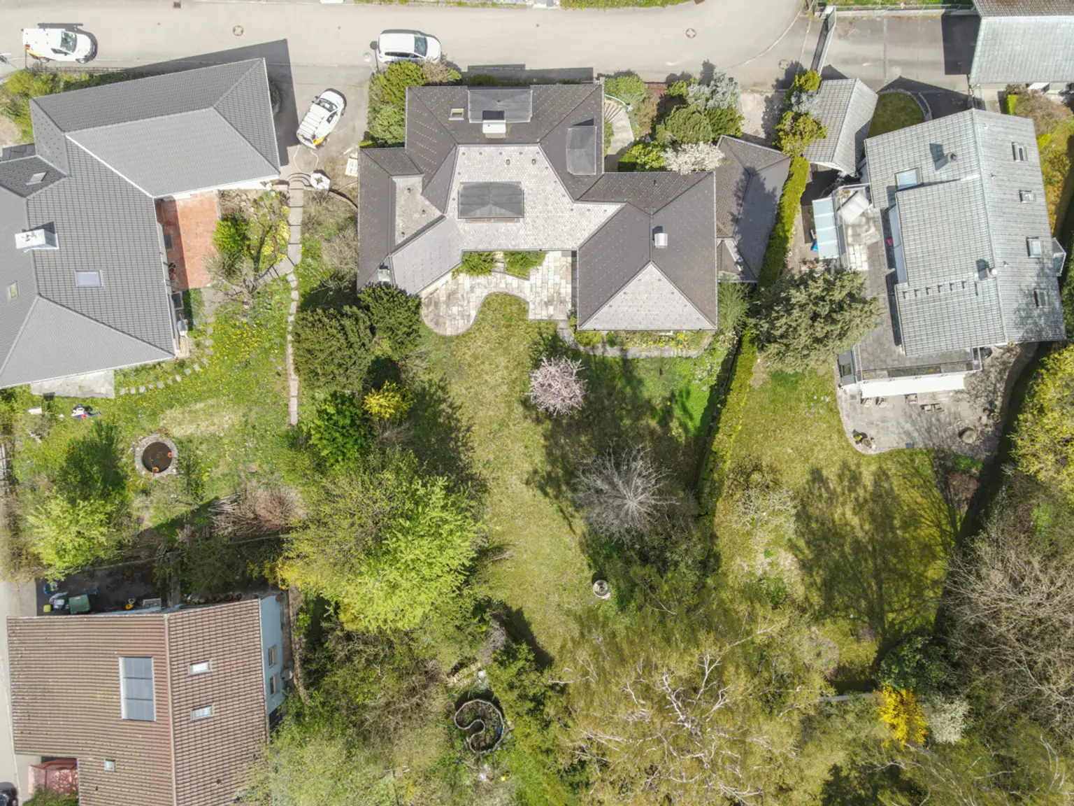 dji_fly_20260418_190454_9_1776510338042_photo