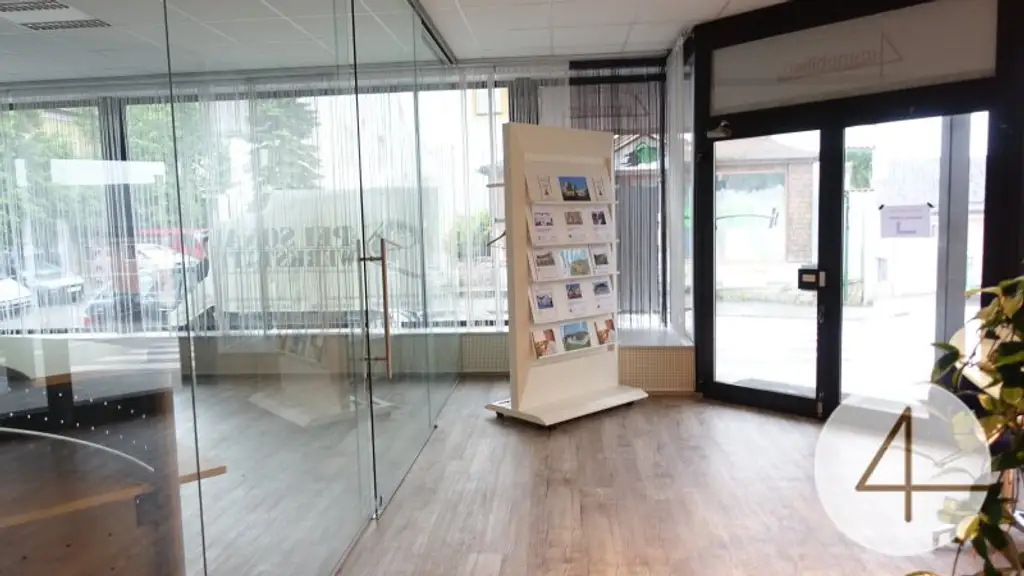Selbstständig und doch im eigenen sicheren Hafen, WOHNEN-BÜRO Wohnen 170 m2 + Lager + Mieteinnahmen