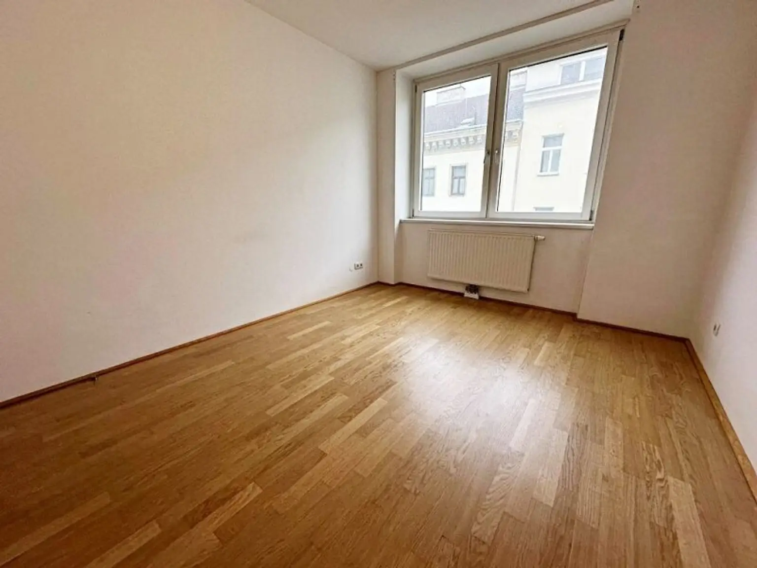 HUMBOLDTGASSE, U1 NÄHE, 76 m2 Neubau inkl. 4 m2 Loggia, Wohnküche, 2 Zimmer, gefördert, 2. Liftstock