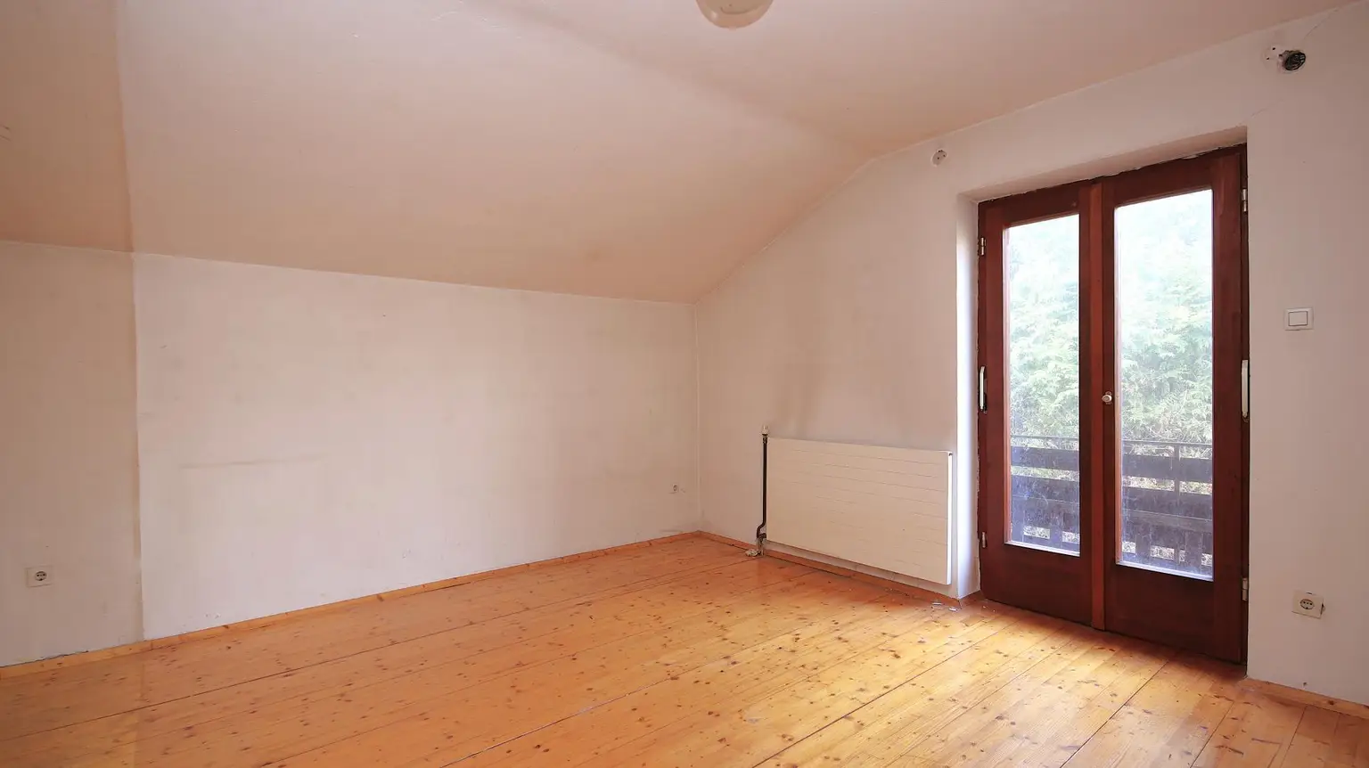 Villenviertel Frohnleiten – Sanierungsbedürftiges Einfamilienhaus in ruhiger Aussichtslage