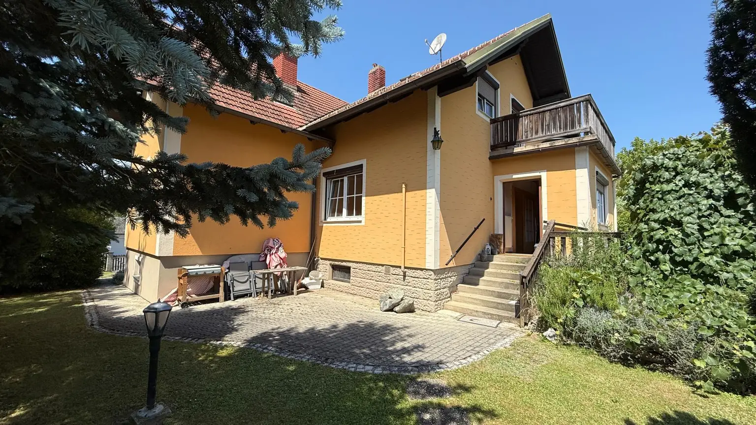 großzügiges Einfamilienhaus in einer Sackgasse