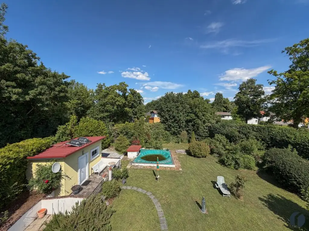 Ein Haus zum Wohnungspreis: viel Platz, Garten und Pool inklusive