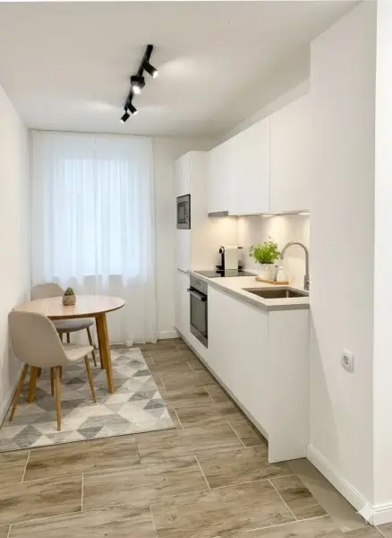 URBAN-HIDEAWAY: Teilrenovierte Souterrain - Werkstatt in Hoflage mit Gewölbedecke – Nähe Meiselmarkt