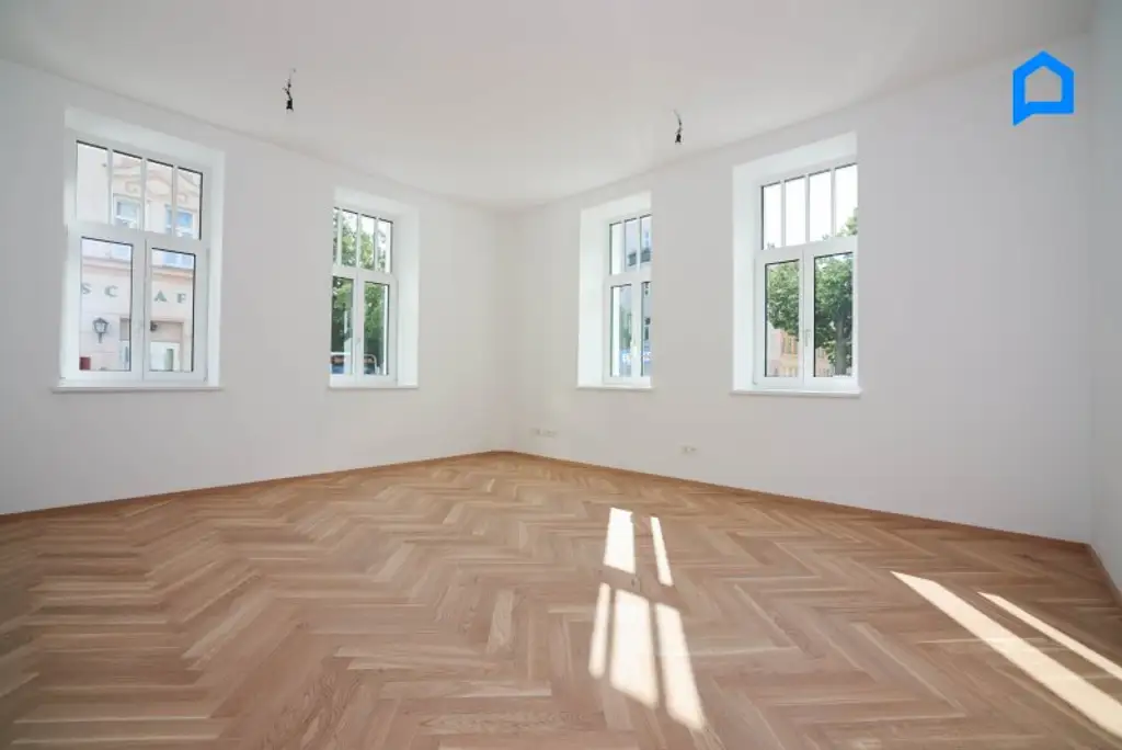 Schönbrunnblick-Gloriette, ERSTBEZUG, JETZT einziehen! Dachgeschoss NEU mit modernster Ausstattung148m² Wohnfläche, 4 Zimmer plus Nebenräume, auch Altbau Etagen-Wohnungen, teilweise Kurzzeitvermietung möglich !
