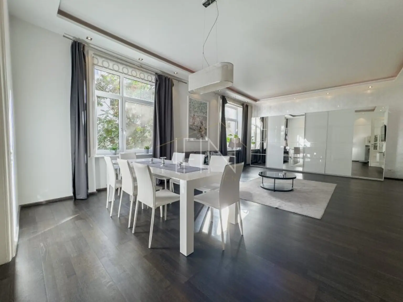Altbauliebe trifft Wiener Klassik - 124m² Stil und Eleganz im 4. Bezirk