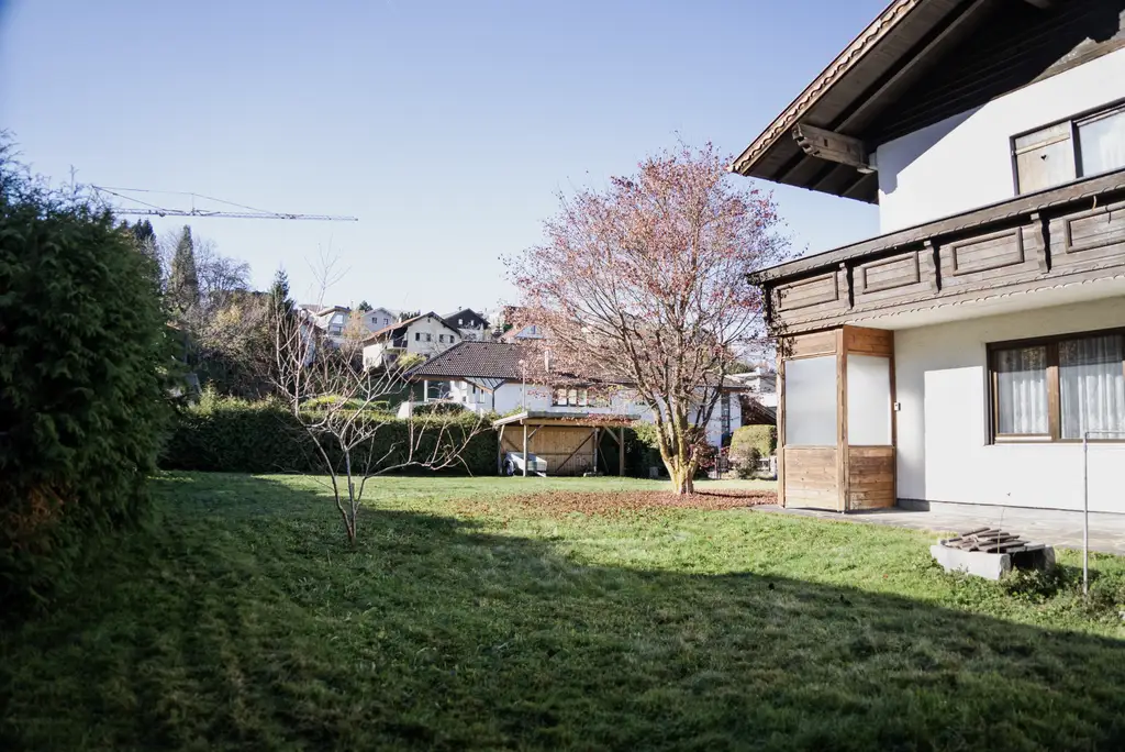 Grundstück mit Altbestand