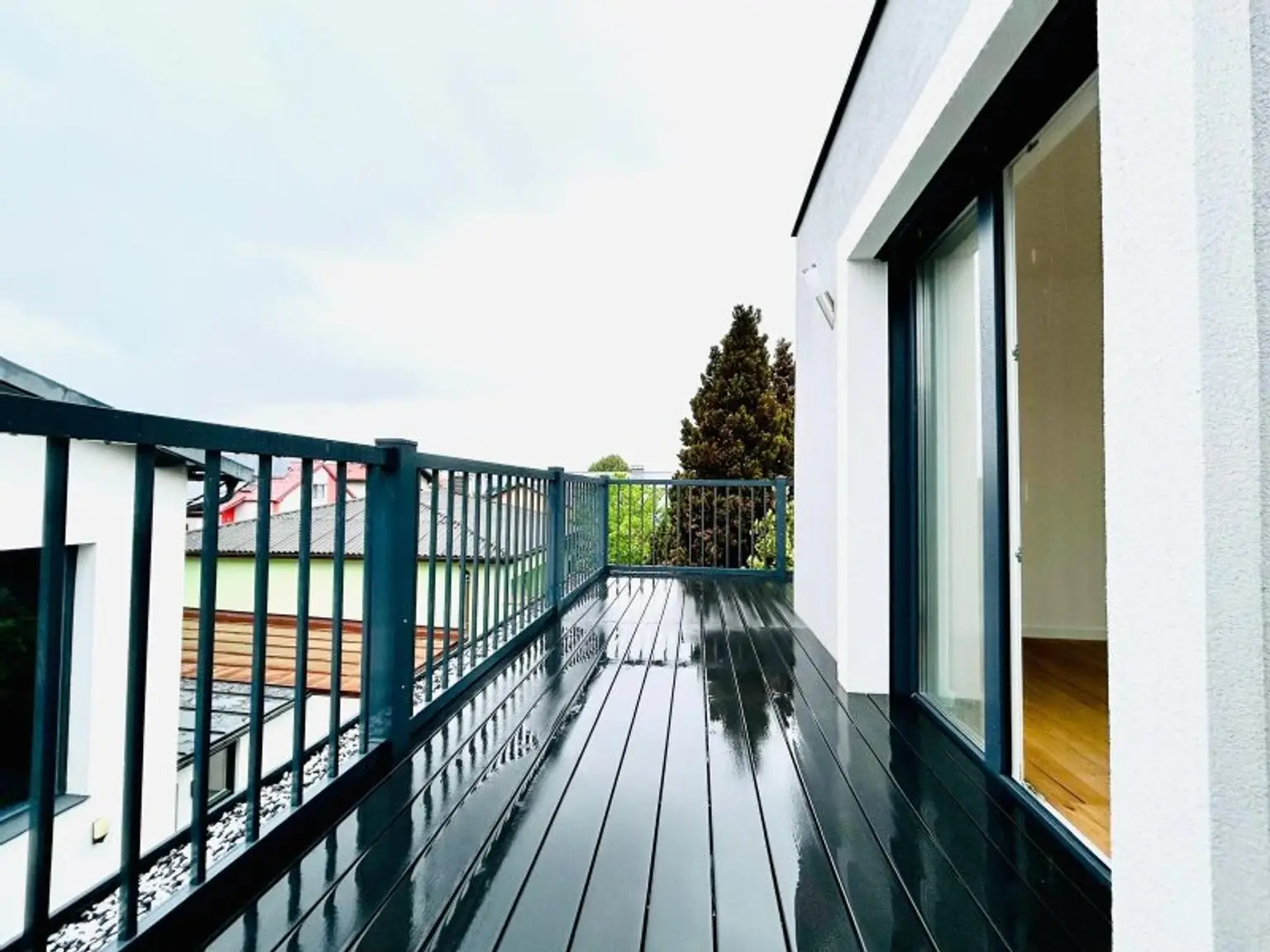 ERSTBEZUG! Doppelhaus mit Garten - Balkon - DG-Terrasse und PKW-Stellplatz | Hochwertige Ausstattung