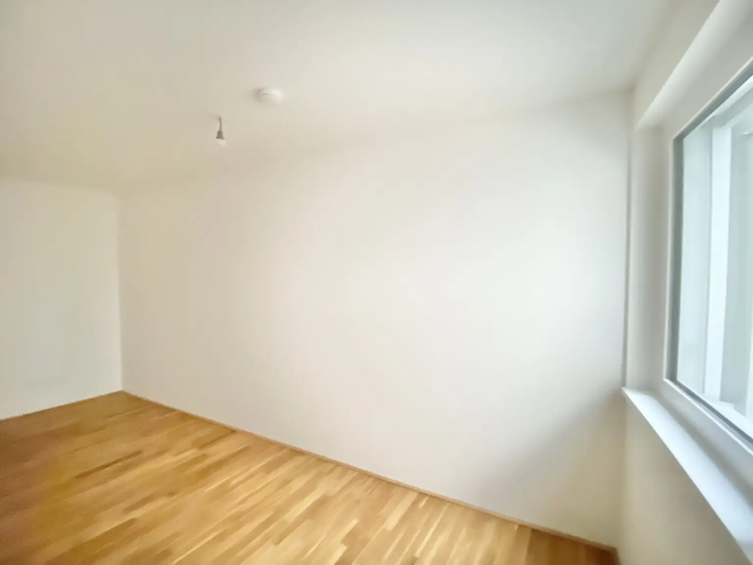 ERSTBEZUG Top Wohnung U3 2 Zimmer + Loggia - 1 bedroom apartment + loggia U3  +  TG Parkplatz
