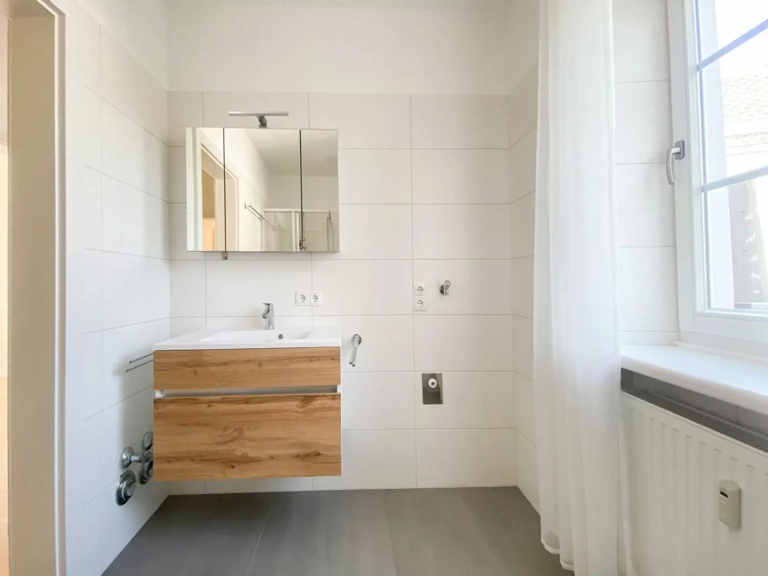 Sonnige 3-Zimmer-Wohnung mit Küche, Balkon und Parkplatz in entspannter Lage!