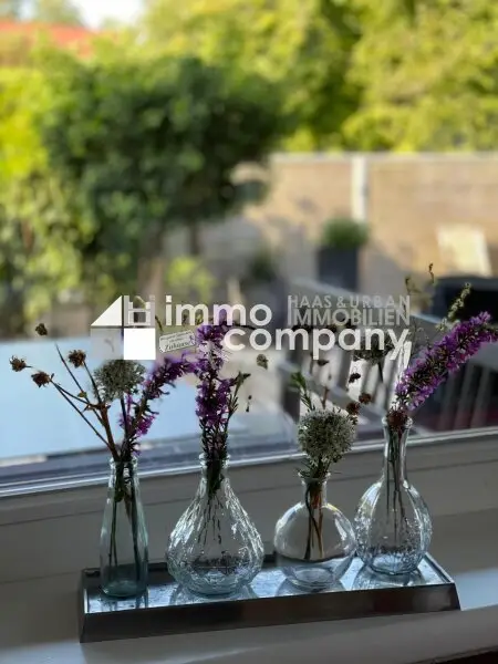 Traumhafter Bungalow in einmaliger Attersee-Lage.  Attersee Ort: 155m² Luxus mit Garten und Terrasse!