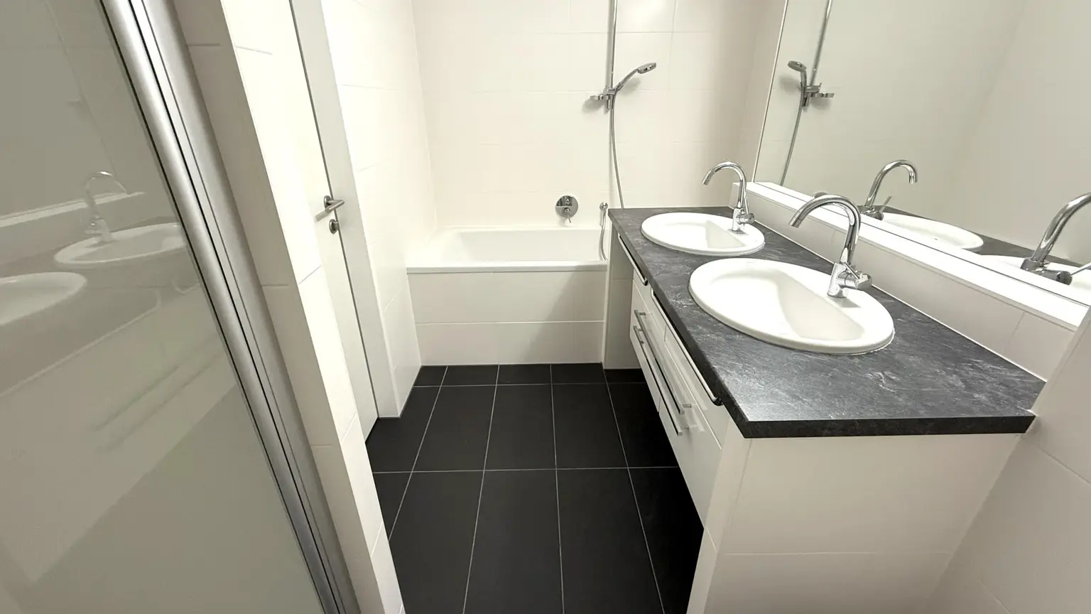 4-Zimmer-PENTHOUSE in der Ungargasse (Nähe: Stadtpark, Rochusmarkt, 1. Bezirk)!!