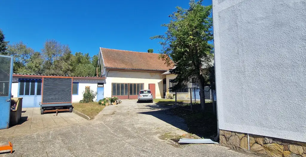 Wohnen & Gewerbe – Haus mit Betriebsstätte vielseitig nutzbar mit großem Gestaltungspotenzial in Rudersdorf