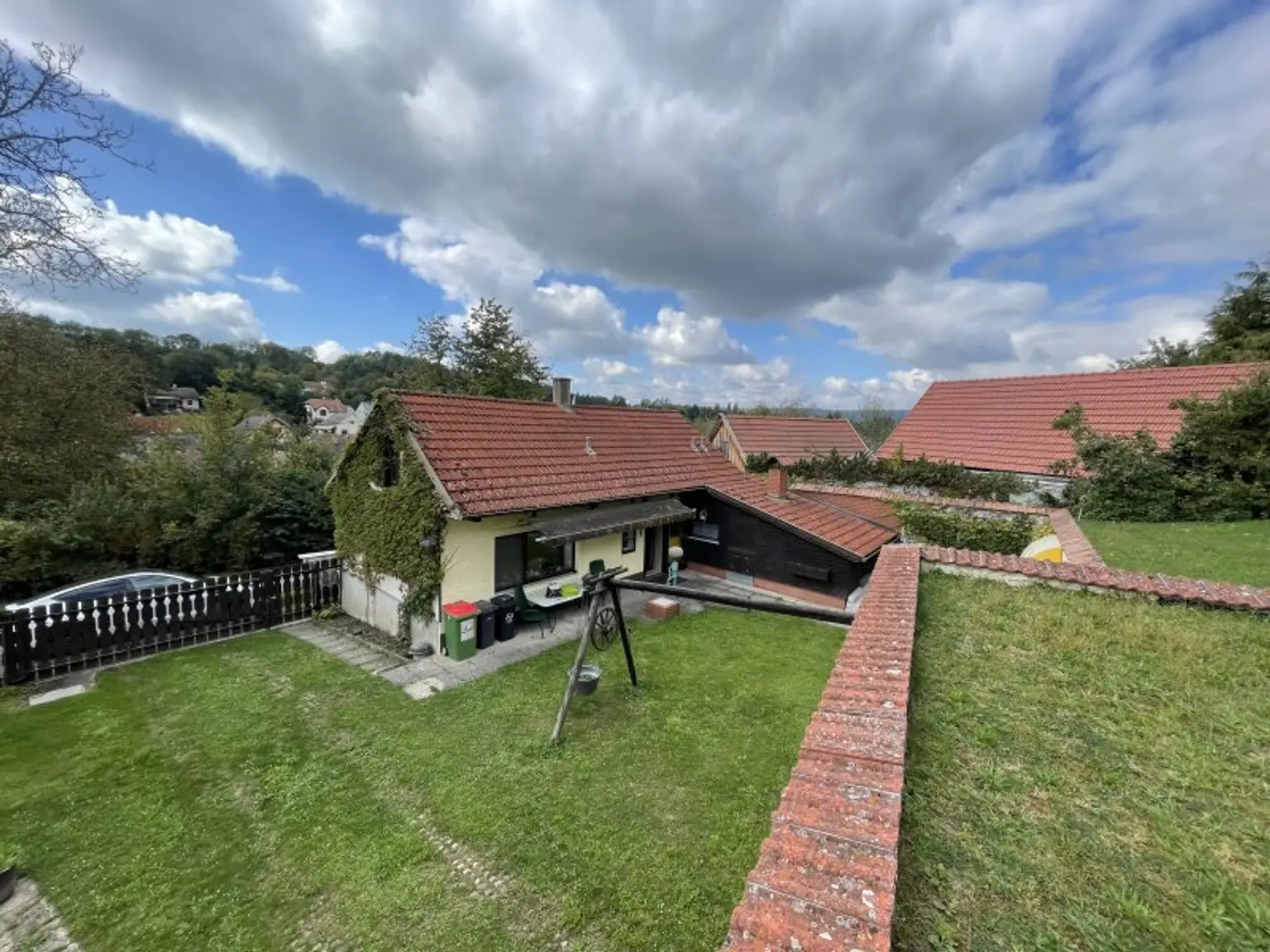 Kleines Landhaus mit Gewölbekeller in bester Ruhelage im Weinviertel
