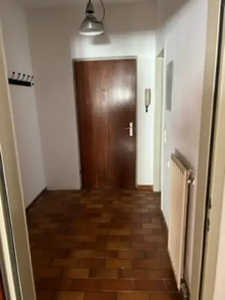 HIT!  GÜNSTIG,FREUNDLICH, BEQUEME 2 ZIMMER WOHNUNG IM ZENTRUM !