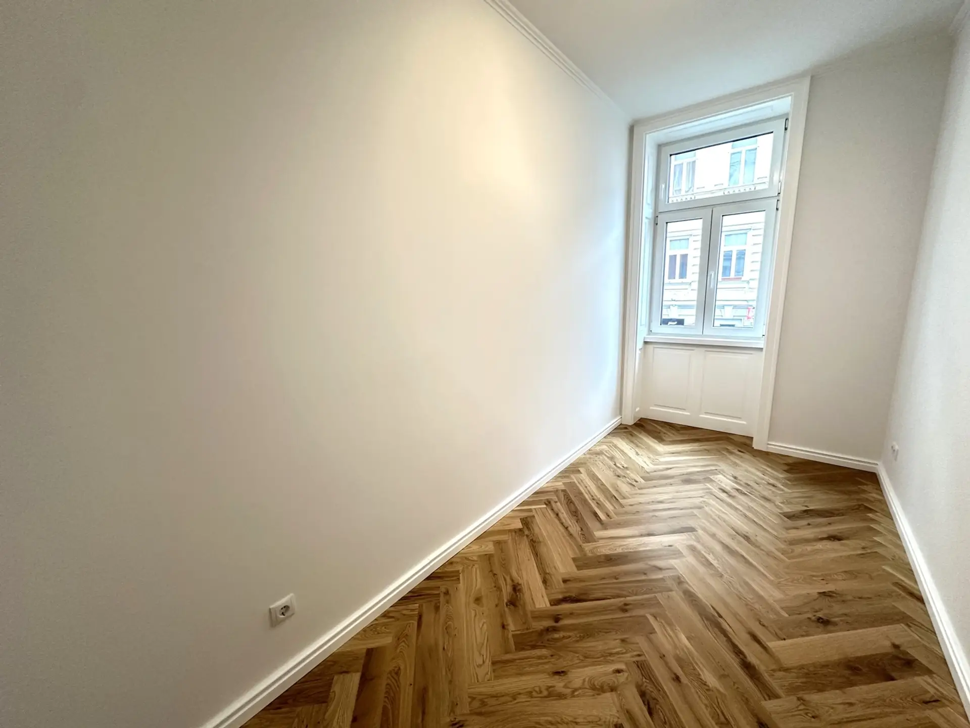 20250331_094423257_iOS