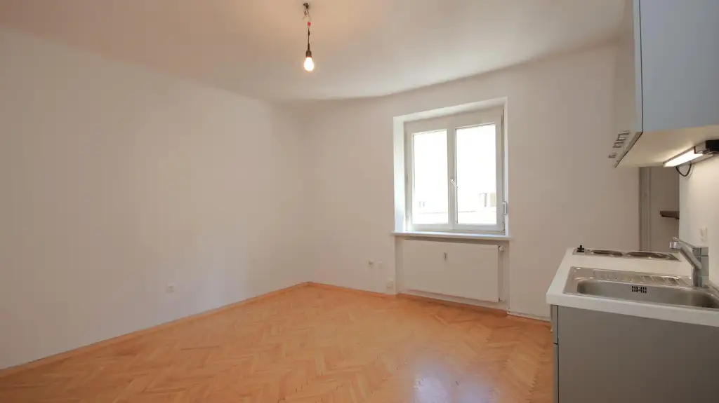 Lage, Lage, Lage! Gepflegte Kleinwohnung im Bezirk Jakomini!