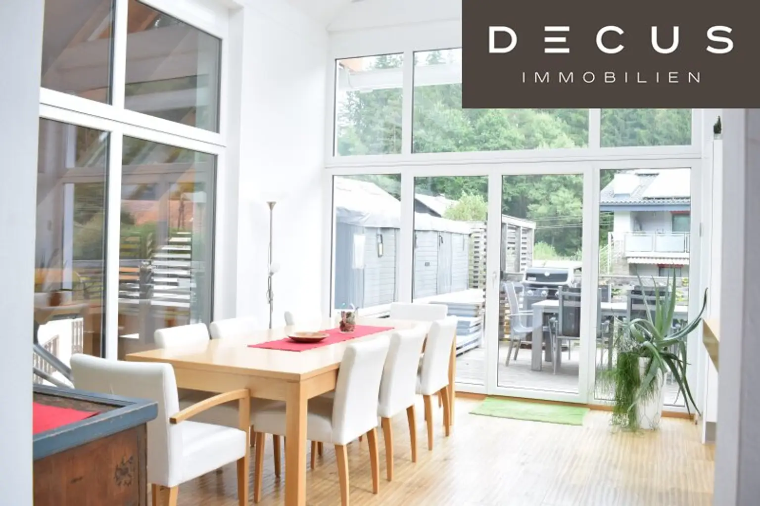 | TRAUMHAFTES MEHRFAMILIENHAUS IN LIGIST | ca. 274 m² WOHNFLÄCHE | MIT GARTEN | 2 TERRASSEN | MODERNE & HOCHWERTIGE AUSSTATTUNG | LICHTDURCHFLUTET | IDYLLISCHE LAGE