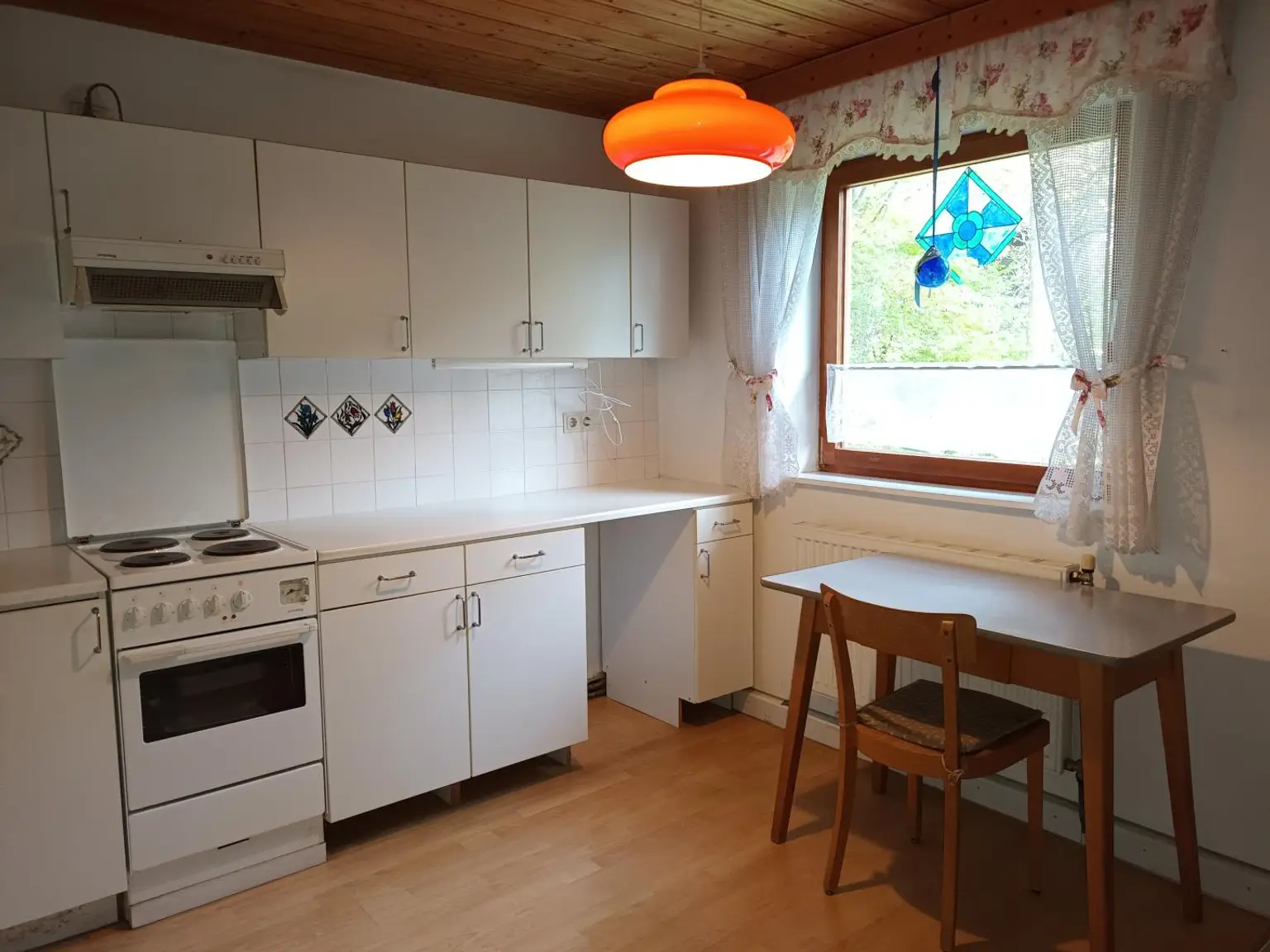 Solides Wohnhaus mit Potenzial in ruhiger Waldrandlage