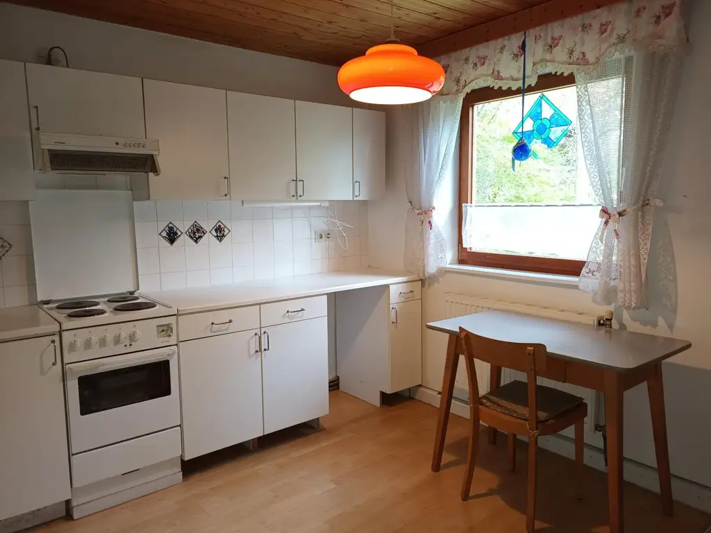 Solides Wohnhaus mit Potenzial in ruhiger Waldrandlage