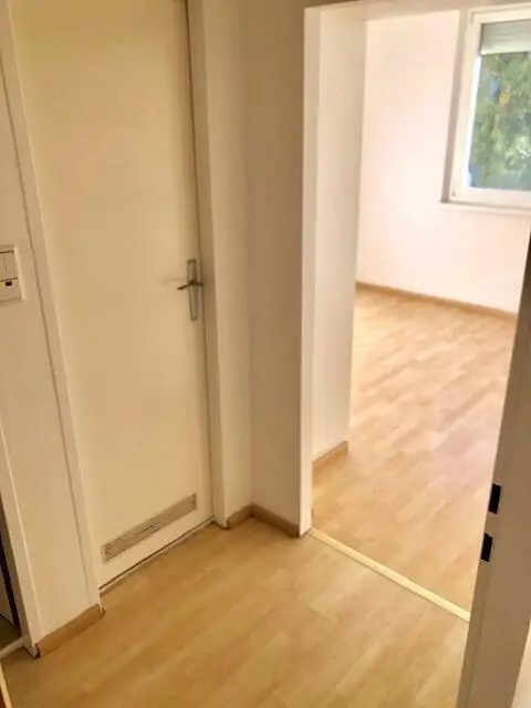 kleiner Flur zum Schlafzimmer