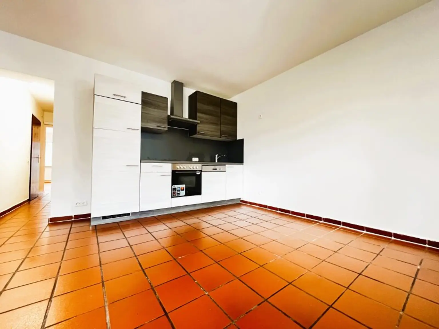 Hall in Tirol: Wunderschöne 3-Zimmerwohnung mit 2 Balkonen in traumhafter Lage zu mieten!