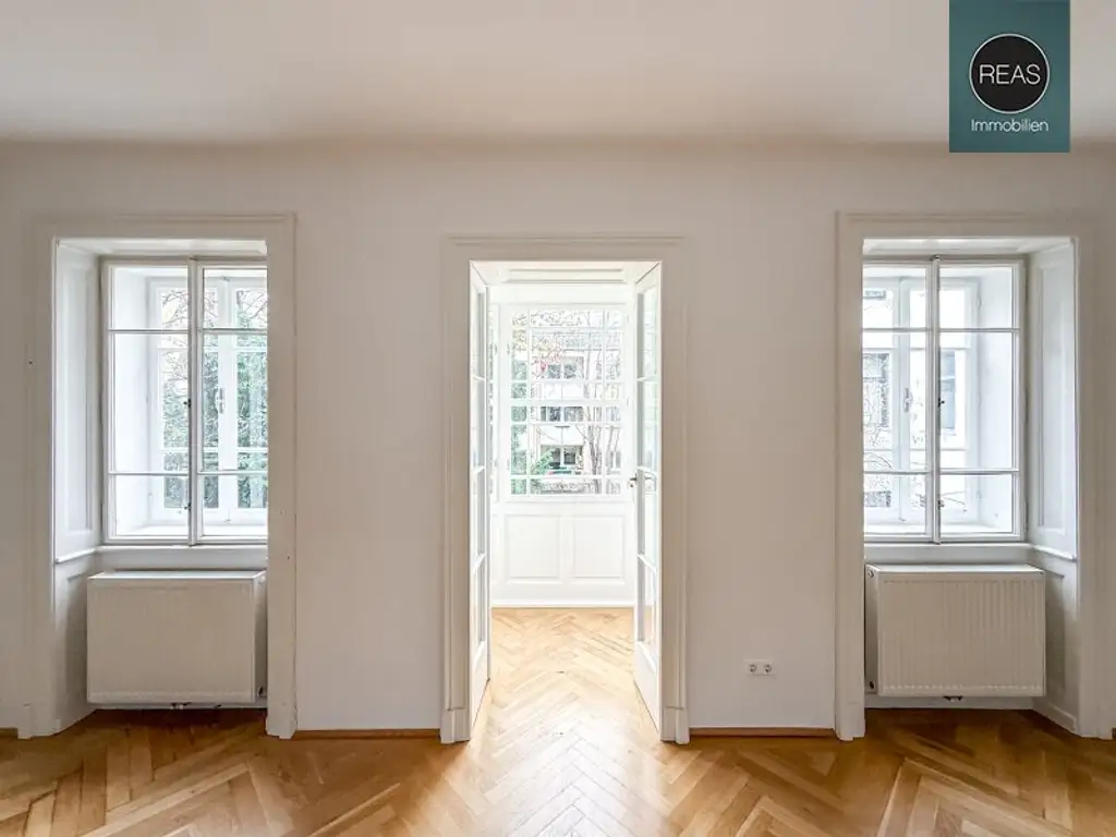 Büro mit Gartenblick und Erker in Bestlage neben dem Schubert-Museum! Gartennutzung inklusive!