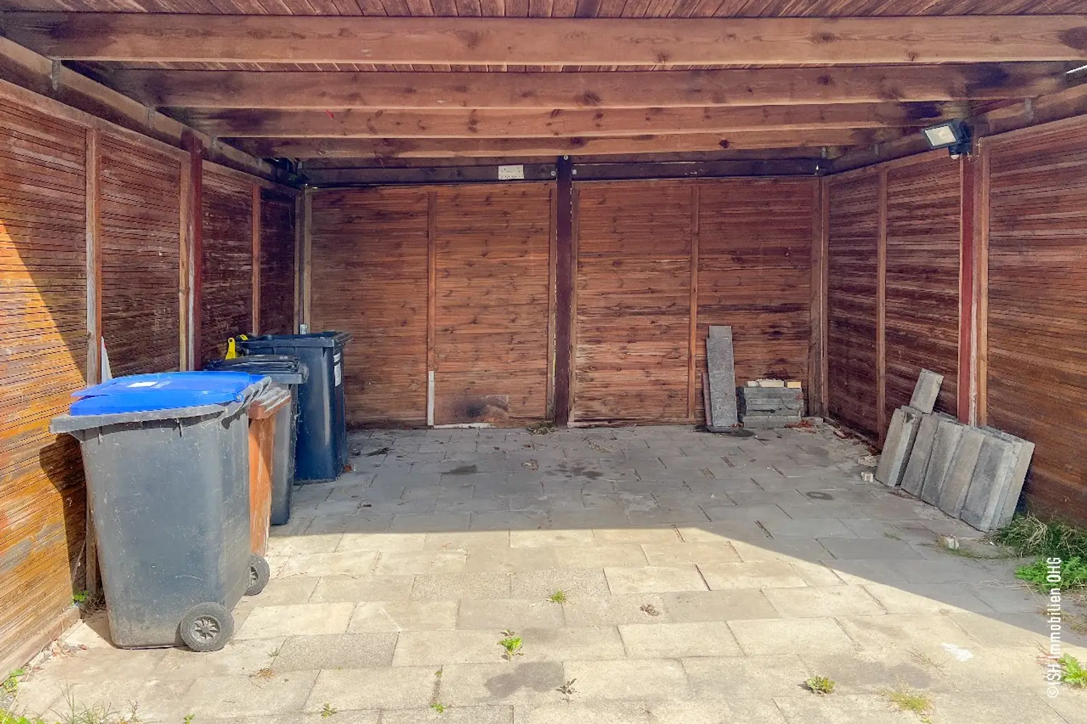 Carport