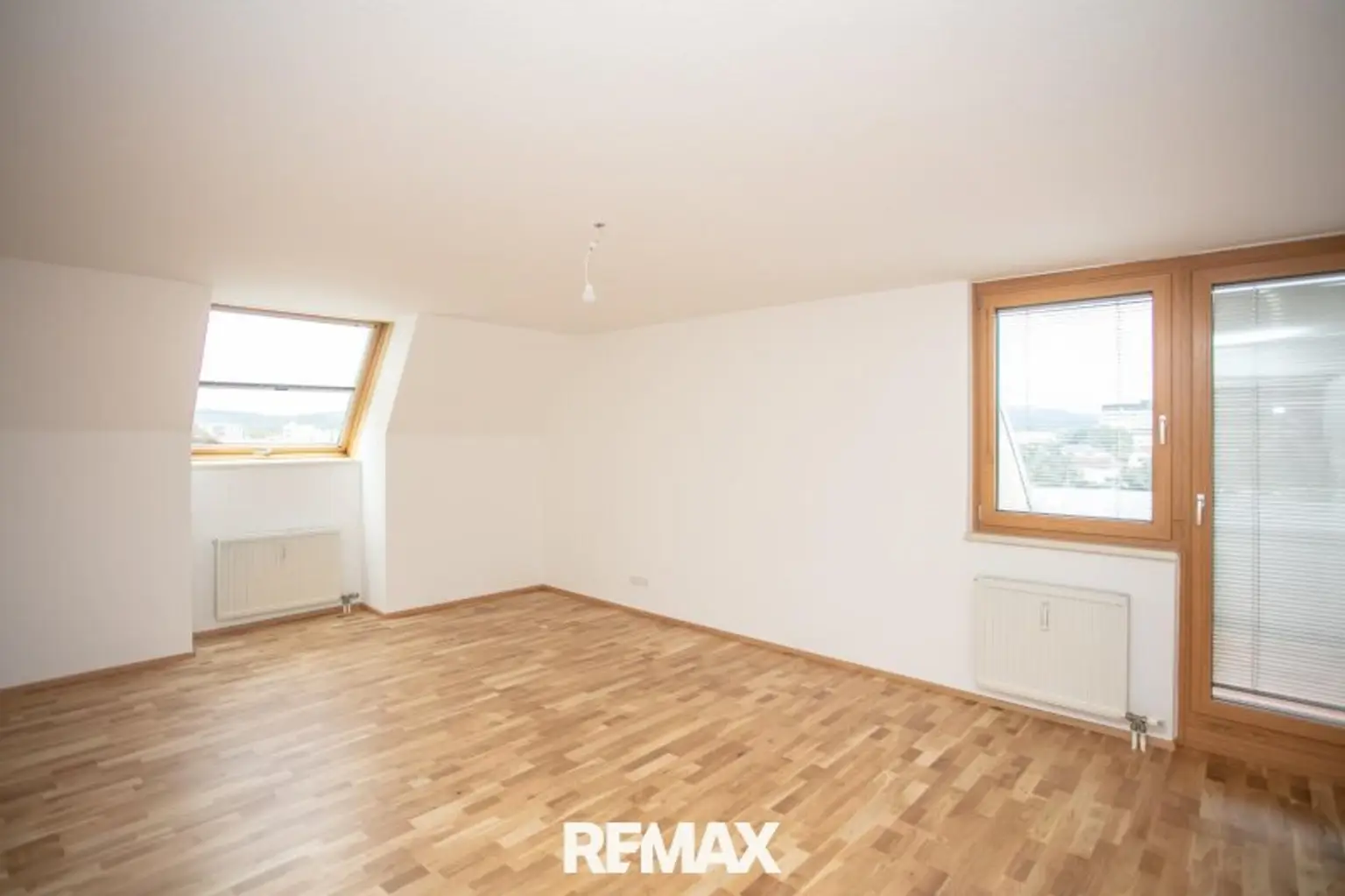 Wohnzimmer Ansicht 1