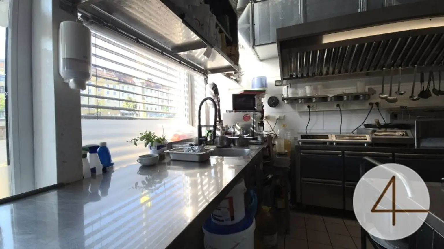 Ready to Serve - Top-Frequenz, Top Lage!