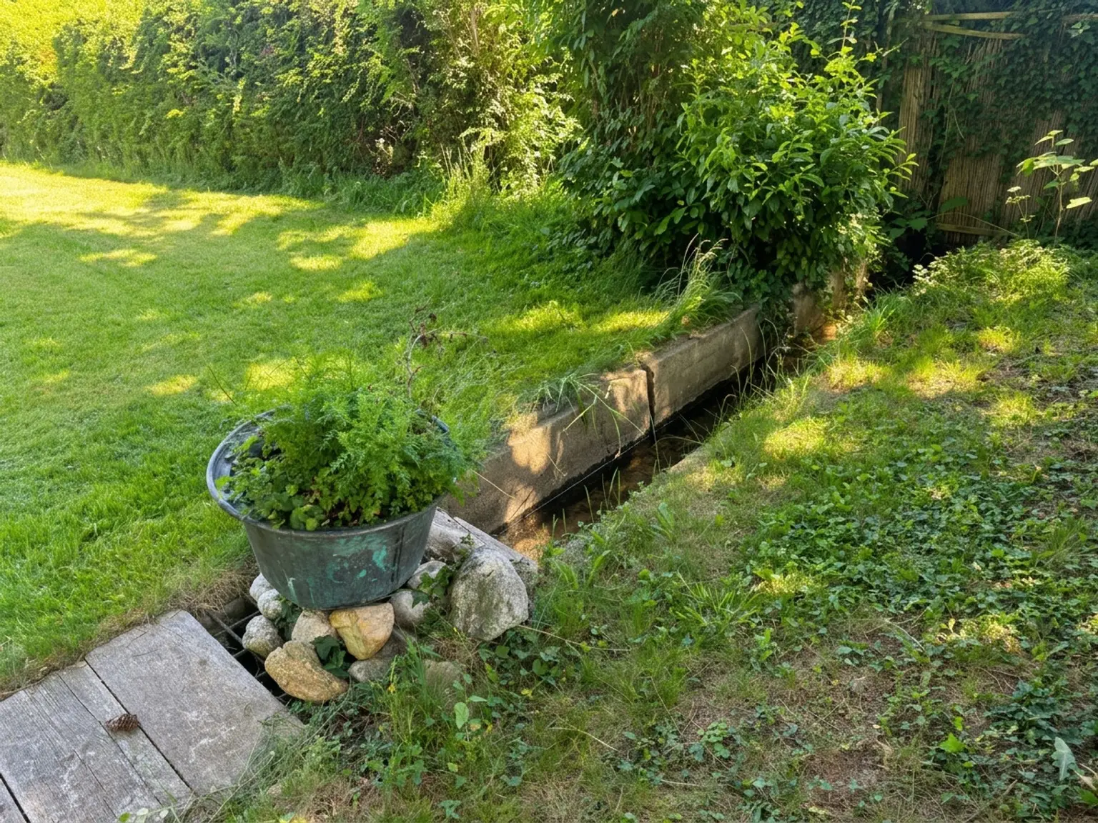 Ihr Bächlein im Garten