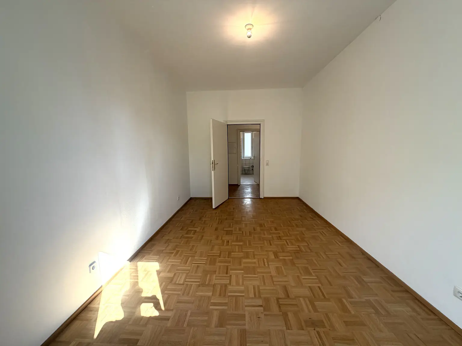 Bild Schlafzimmer Nr. 2.jpg