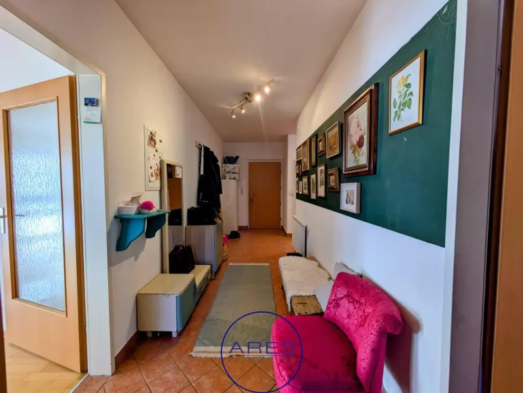 Sonnige Terrassenwohnung am Kremsfluss