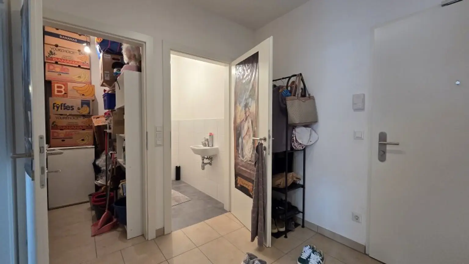Moderne 2-Zimmer-Wohnung mit Balkon und Stellplätzen in Gerasdorf bei Wien!