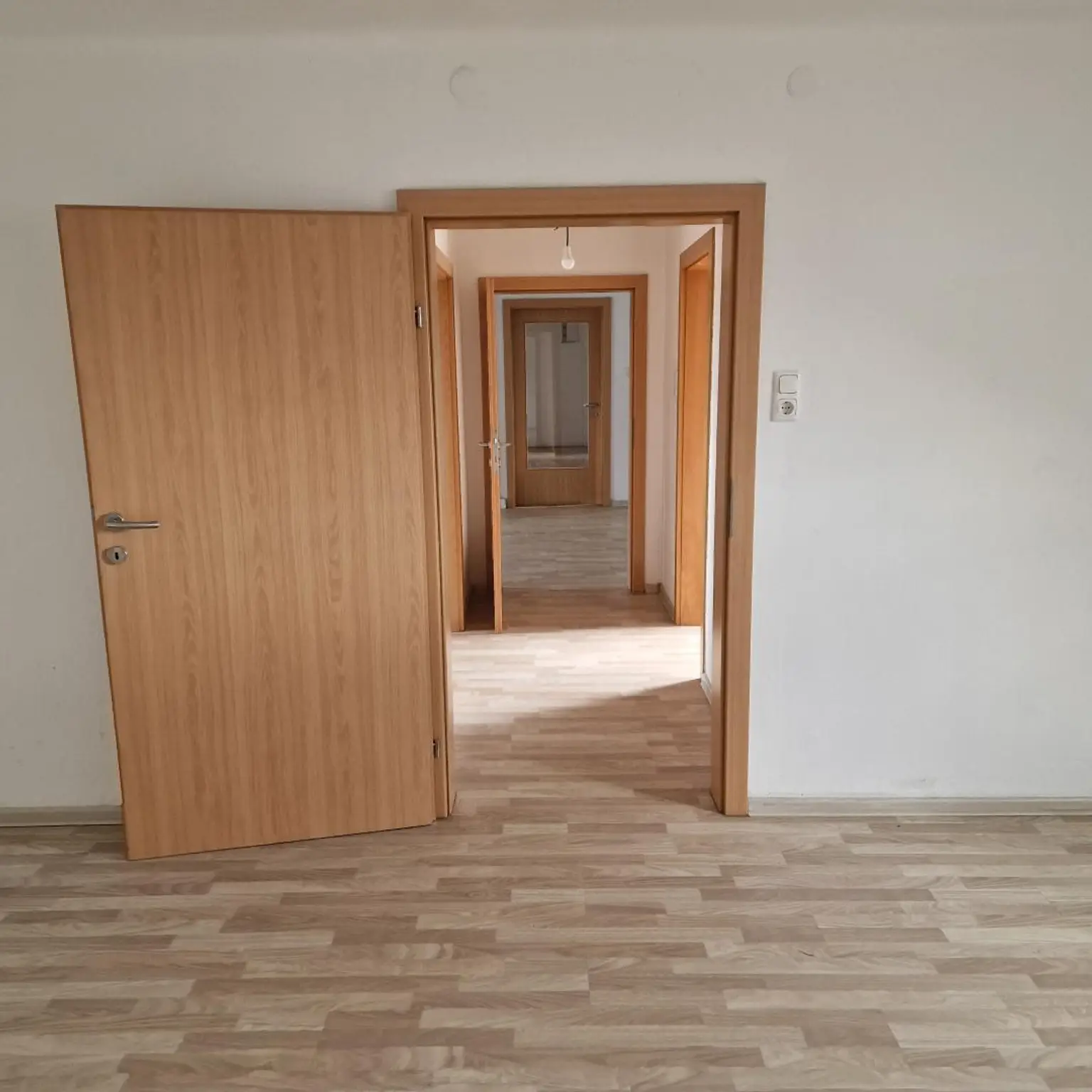 Großzügige 3-Zimmer-Wohnung mit Gartenmitbenützung!