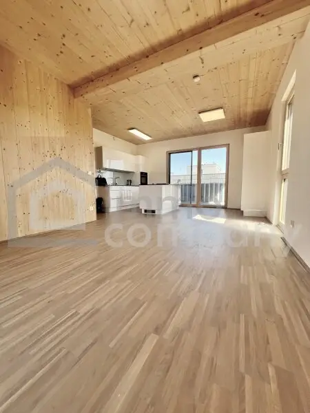 Moderne und neue Wohnung mit schöner Aussicht + Balkon und Terrasse!