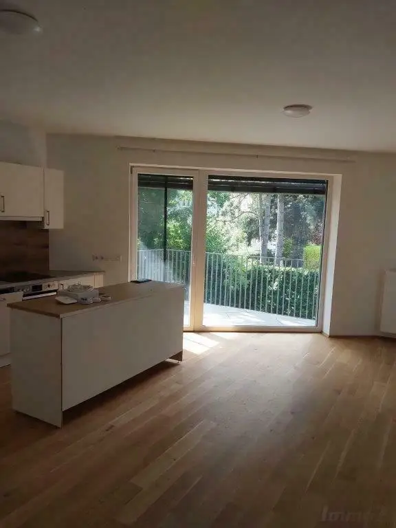 großzügige 5-Zimmer-Neubauwohnung mit zwei kleinen Terrassen und Tiefgarage im Villenvierteln zwischen UNI und LKH - Nähe Hilmteich